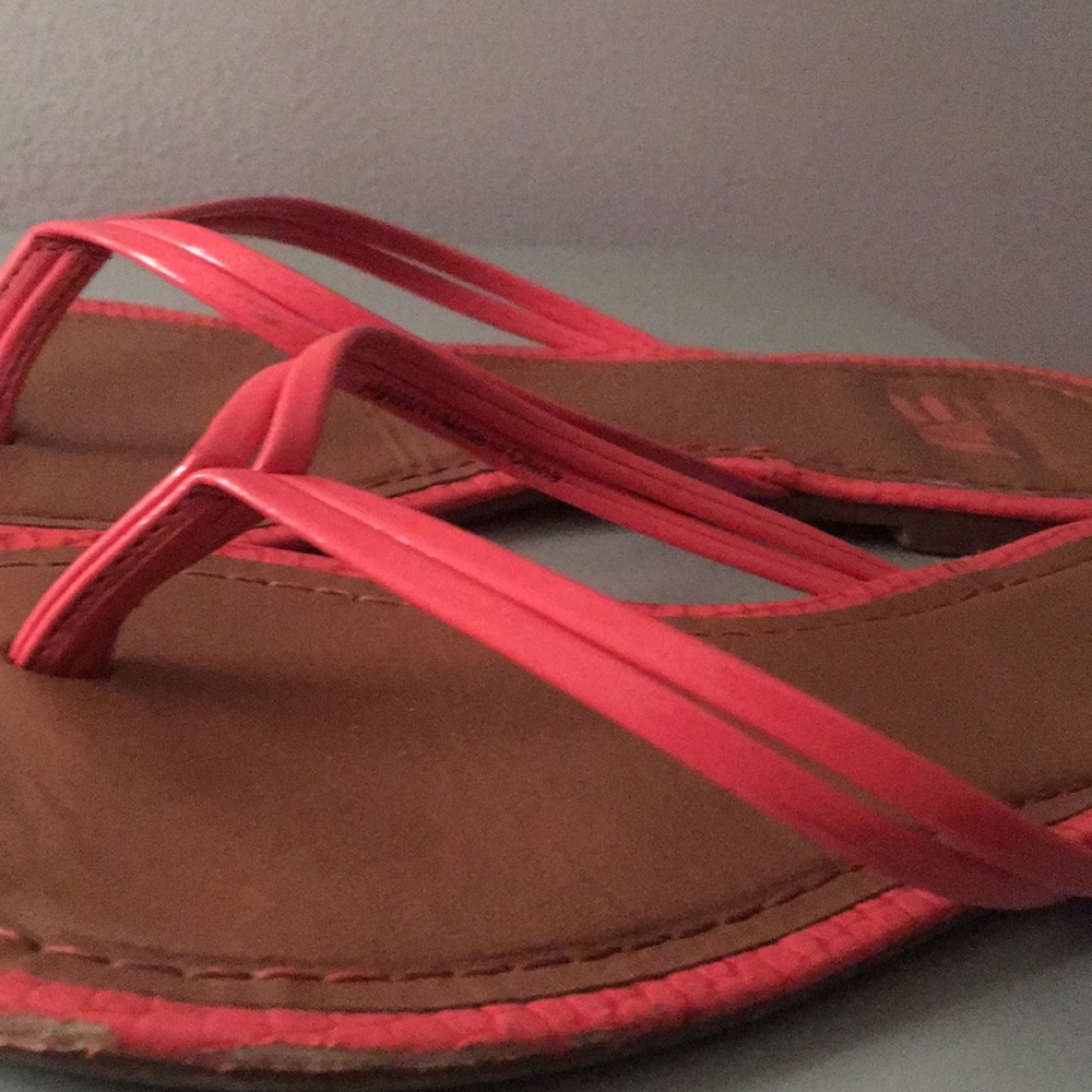 Flip flops - Picture 2 of 2